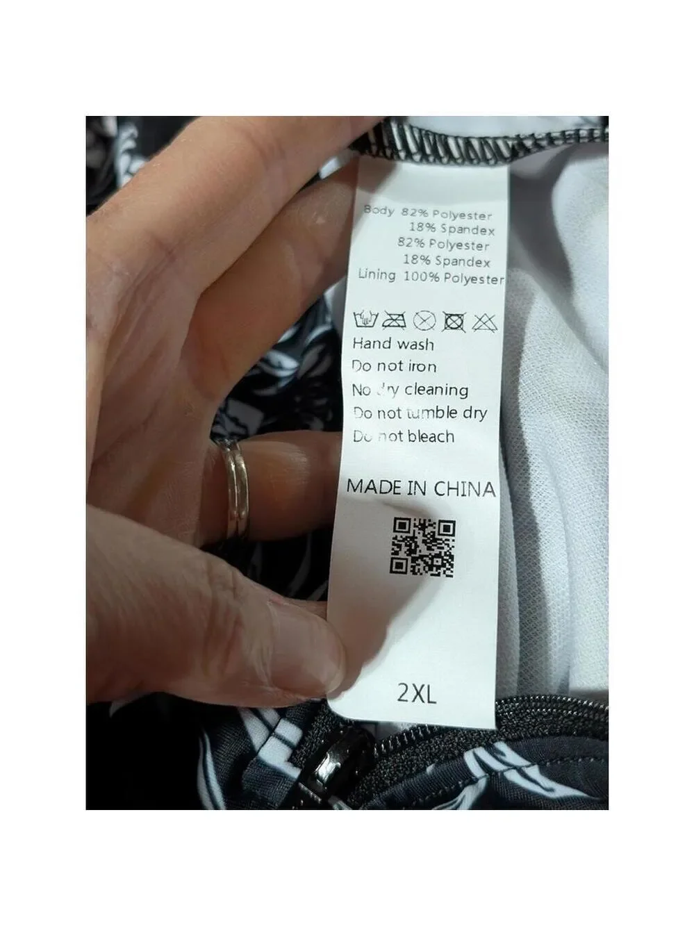 Black White Floral Long Sleeve Zip Front Swim Suit SZ XXL